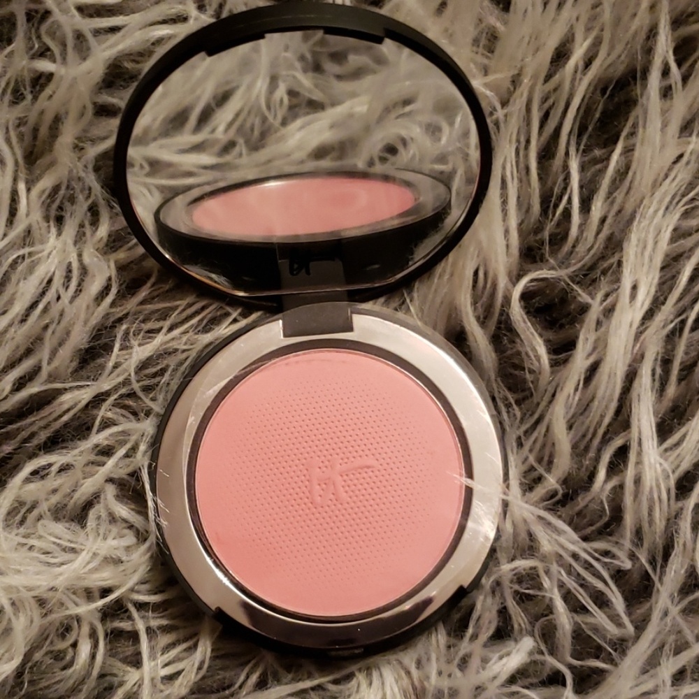 it Costmetics blush